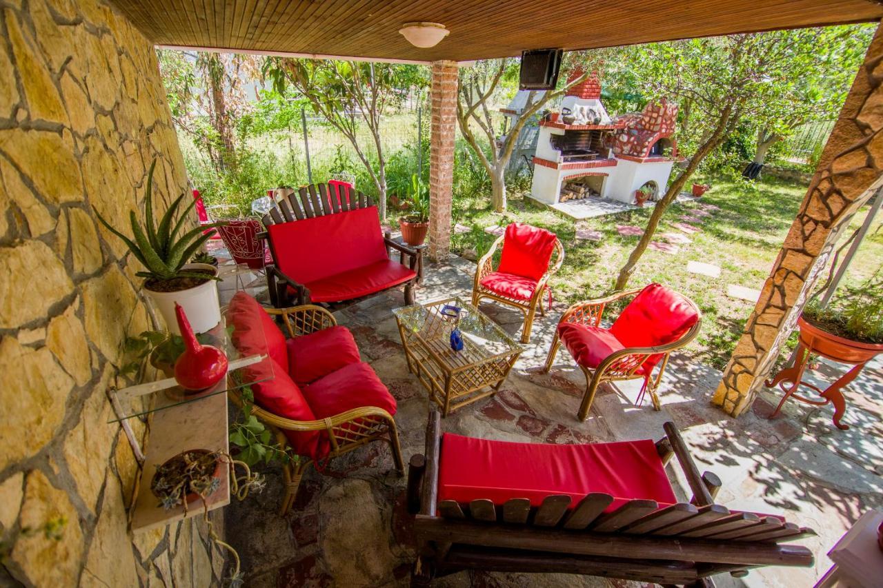 Villa Touzla Ofrínion Buitenkant foto